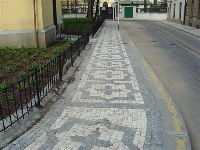 Žulová dlažba, zámková dlažba, barevná dlažba Praha - BELLE Bohemia