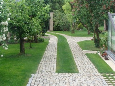 žulová dlažba, barevná dlažba, Praha - BELLE Bohemia