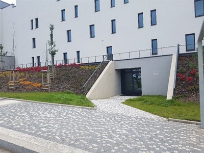 žulová dlažba, barevná dlažba, Praha - BELLE Bohemia